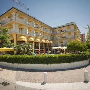 https://savoia-hotel-misano-adriatico.emilia-romagnahotels.net