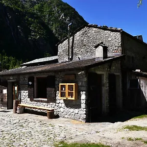 https://rifugio-mello.it-lombardy.com